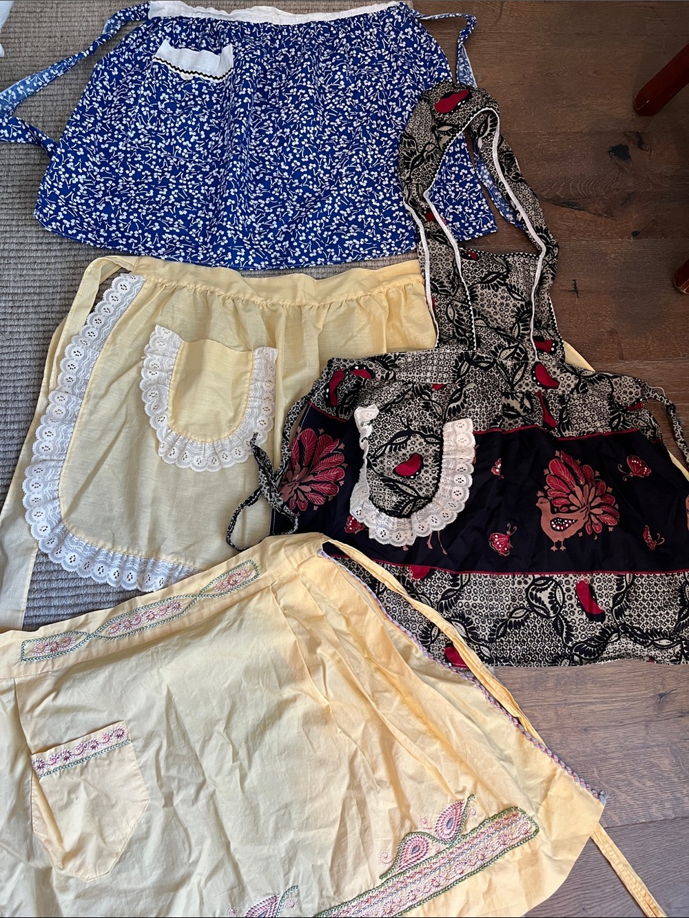 Mixed Women’s Apron-Style Skirts in Blue, Yellow & Black Floral. Set of 4